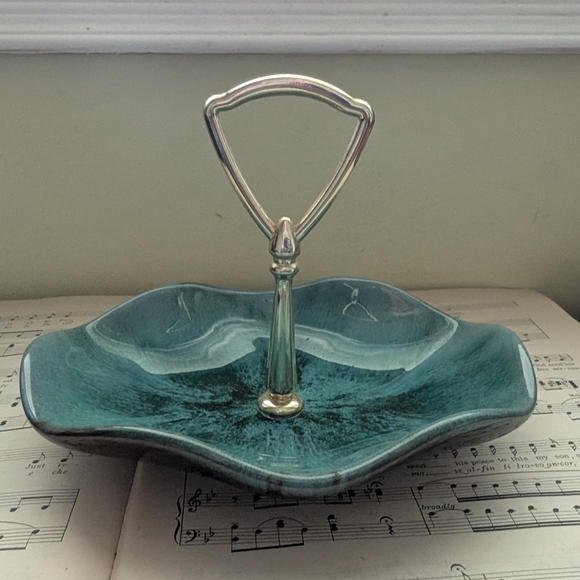 Blue Mountain Pottery Teal Ceramic Serving Tray with Silver Handle - Picture 2 of 8